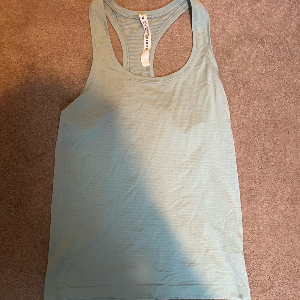 lululemon tank